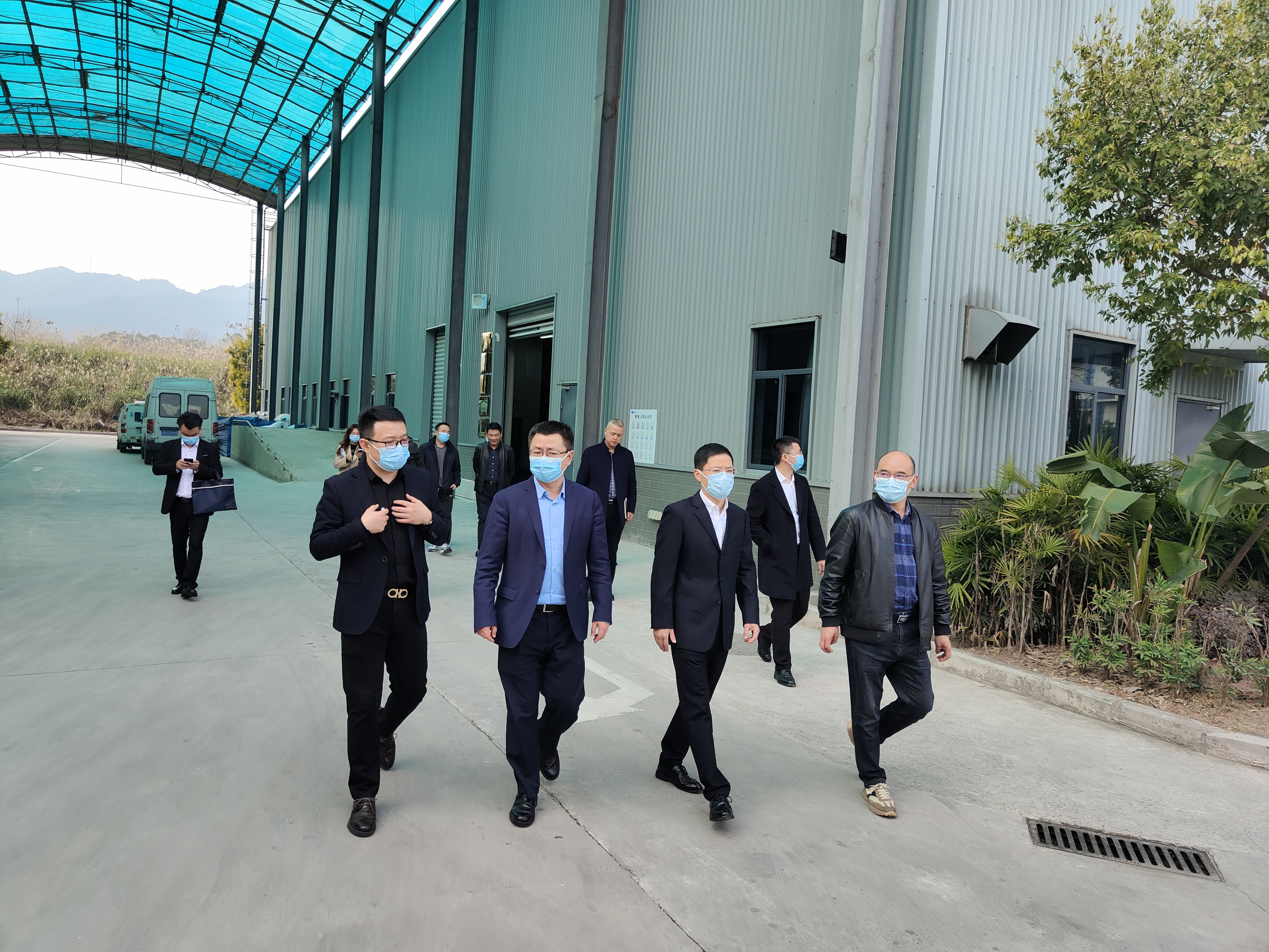 Pi Tao, Deputy Director of the Management Committee of Liangjiang New Area, and his delegation visited and guided Hemony